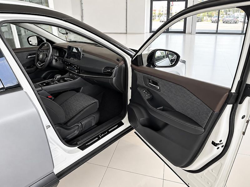 Nissan X-Trail (2023) - fotka 17 z 29