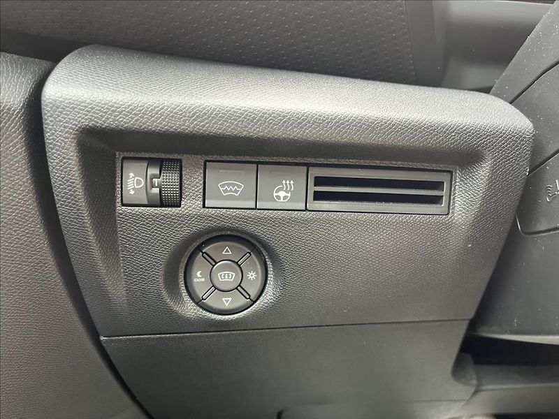 Citroën C4 1,2   MAX 136 HYBRID Ë-DCS6 - fotka 18 z 20