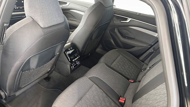 Audi A6 e-hybrid q S-Line Tech+ Taž - fotka 10 z 14