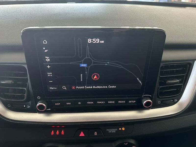 Kia Stonic (2024) 1.2 DPi,79HP,ČR,1.maj.záruka - fotka 14 z 22
