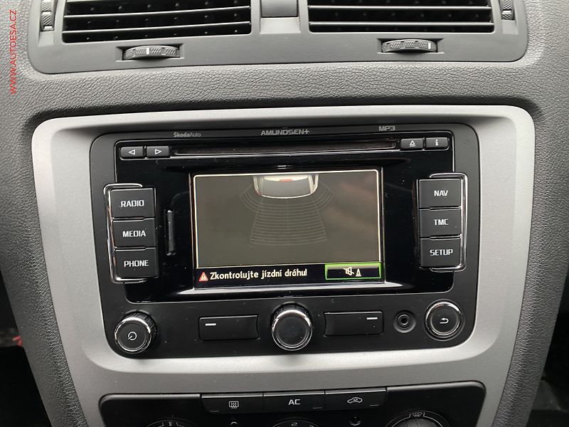 Škoda Octavia (2012) 1.6TDi, AC, temp - fotka 18 z 18