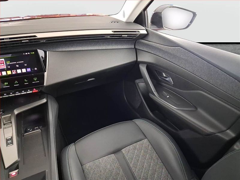 Peugeot 408 (2024) 1.2 PureTech - fotka 8 z 21