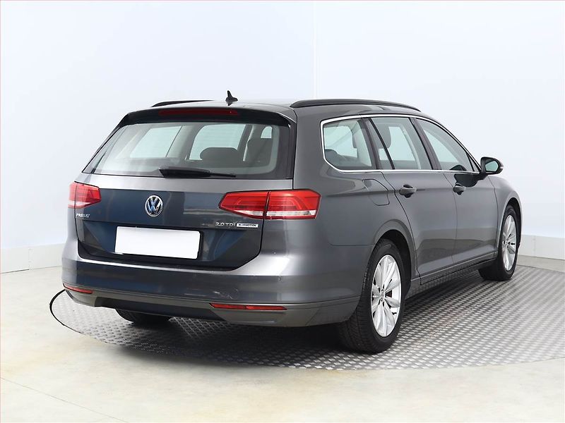 Volkswagen Passat (2015) Comfortline 2.0 TDI, Tempomat - fotka 5 z 16