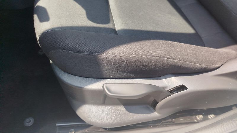 Škoda Fabia (2018) 1.0 MPi  ++ klimatizace ++ - fotka 11 z 26