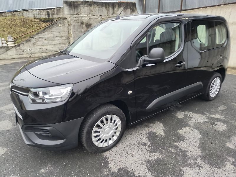 Toyota ProAce City Verso 1.2 T 81KW/1.MAJ.ČR/ACC/KAMERA - fotka 3 z 37