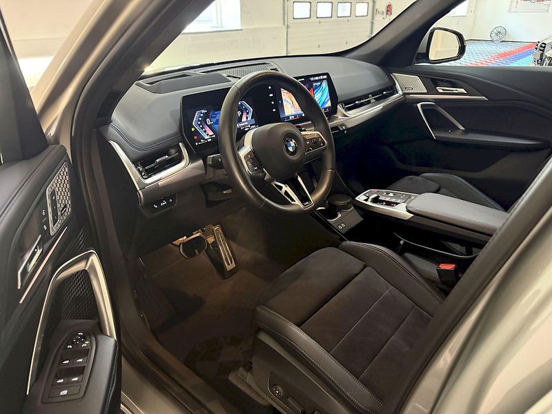 BMW X1 xDrive20d M-Sport LED Garance - fotka 18 z 44
