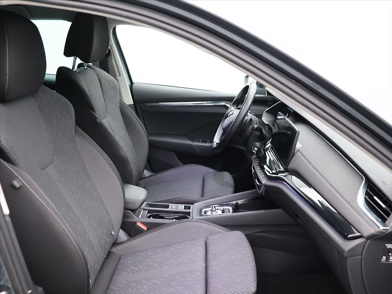 Škoda Octavia 2,0 TDI 110kW DSG Style CZ - fotka 13 z 39