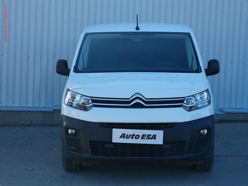 Citroën Berlingo (2022) 1.5HDi, ČR, AC, tempo, park - fotka 2 z 17