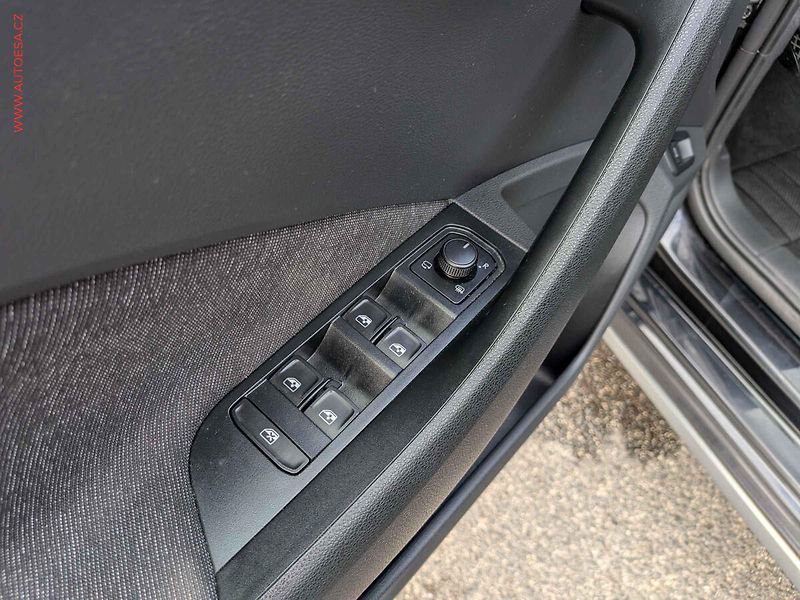 Škoda Kamiq (2023) 1.0TSi, 2.maj,ČR, Style, LED - fotka 15 z 15