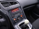 Peugeot 5008 1,6 HDI 82kW Family CZ - náhled 21