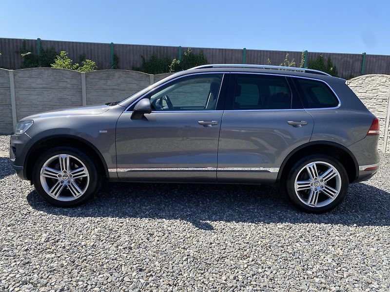 Volkswagen Touareg 3.0TDi 4x4 FL 2017 ELEGANCE 1A - fotka 5 z 176