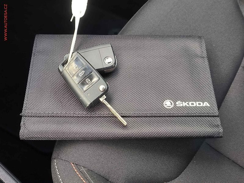 Škoda Kamiq (2019) 1.0 TSi, Ambition, DSG - fotka 21 z 21