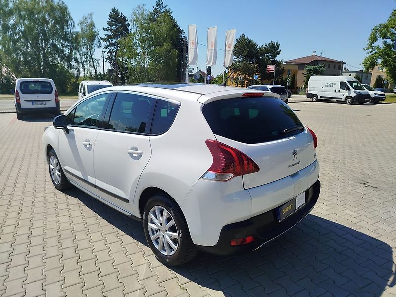 Peugeot 3008 ALLURE 2.0HDi 150 MAN6 - fotka 17 z 31