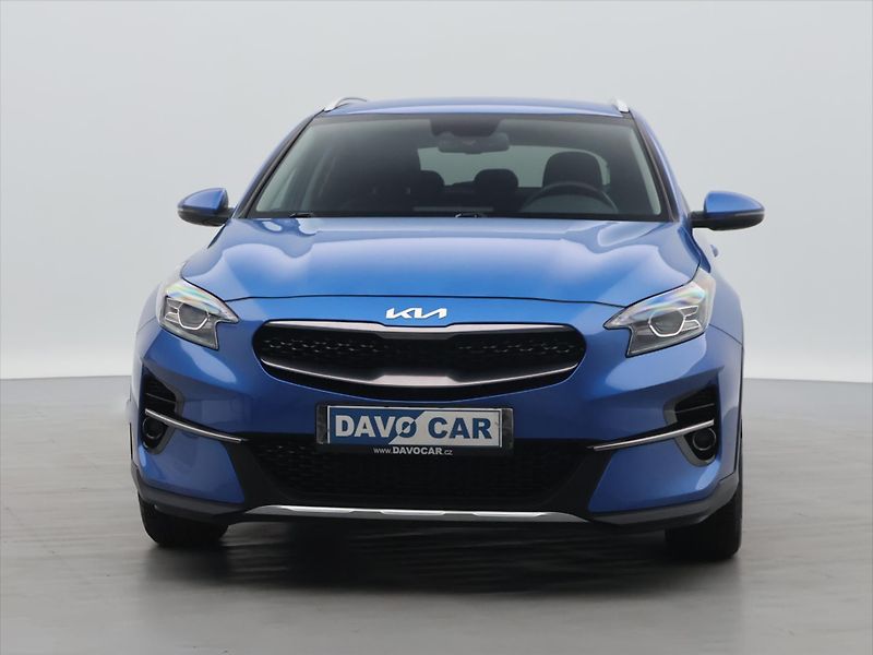 Kia XCeed 1,5 T-GDi 118kW Exclusive CZ - fotka 2 z 32