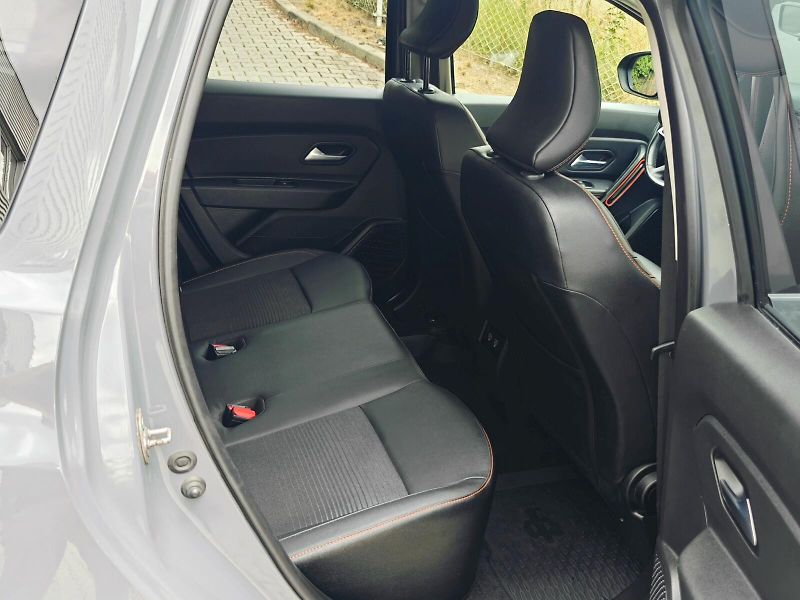 Dacia Duster (2022) 1,0 TCe 74 kW Extreme LPG - fotka 16 z 41