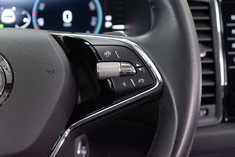 Škoda Kodiaq 2.0 TDI DSG*STYLE*ACC*DPH*ČR 1 - fotka 20 z 43