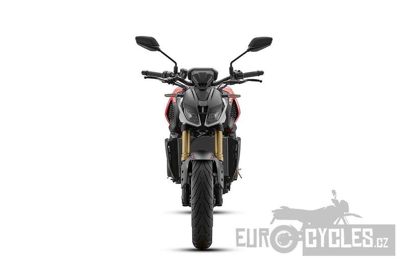 QJ Motor (2026) SRK 800 - fotka 16 z 20