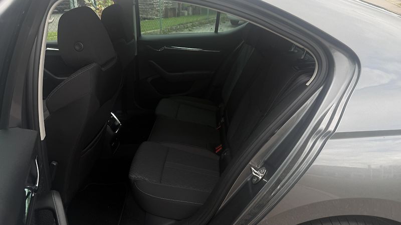 Škoda Octavia (2022) 1.5 TSI 110KW STYLE - fotka 12 z 22
