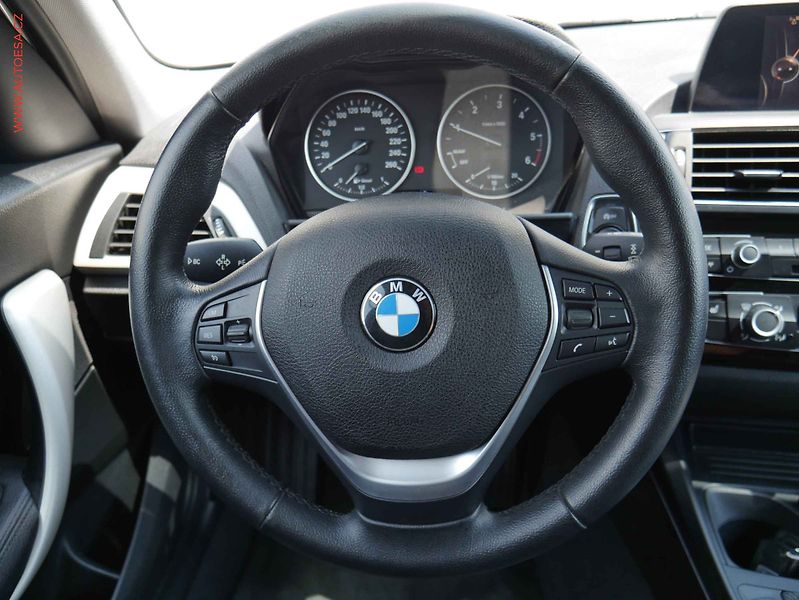 BMW Řada 1 (2015) 1.5D, Navigace, výhřev - fotka 13 z 22