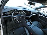 Volkswagen Touareg (2024) R-Line 3.0 TDI - NEZ.TOPENÍ - náhled 4