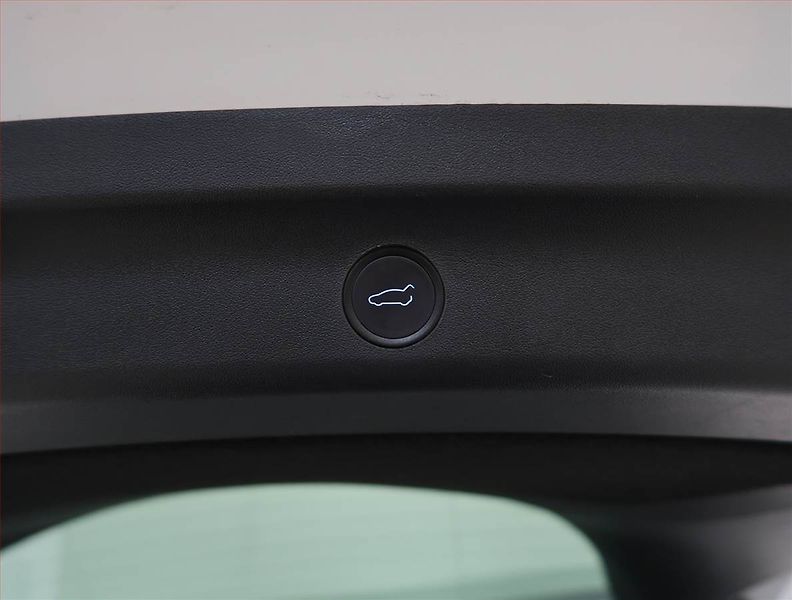 Tesla Model Y (2022) Long Range AWD 79kWh, SoH 89% - fotka 27 z 33
