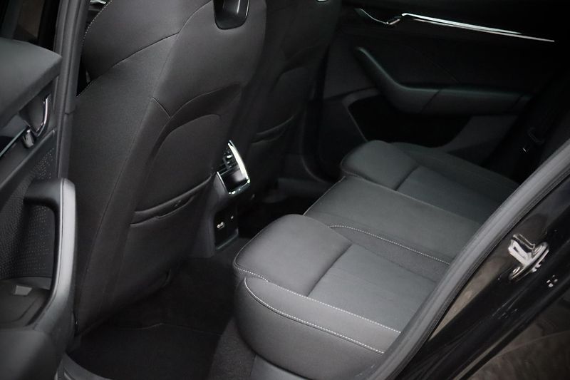 Škoda Octavia 4 Combi 1.5 TSI 110 kW - fotka 20 z 49