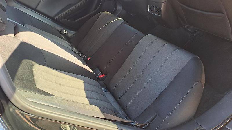 Mazda 6 2.2 Skyactiv-D 150 - fotka 9 z 28