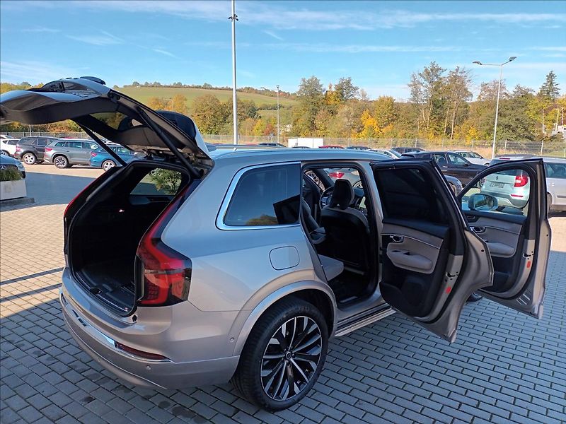 Volvo XC90 2,0 B5,BRIGHT PLUS,ČR,POLESTAR - fotka 9 z 37