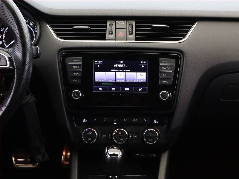 Škoda Octavia (2013) RS 2.0 TDI, Automat - fotka 10 z 20