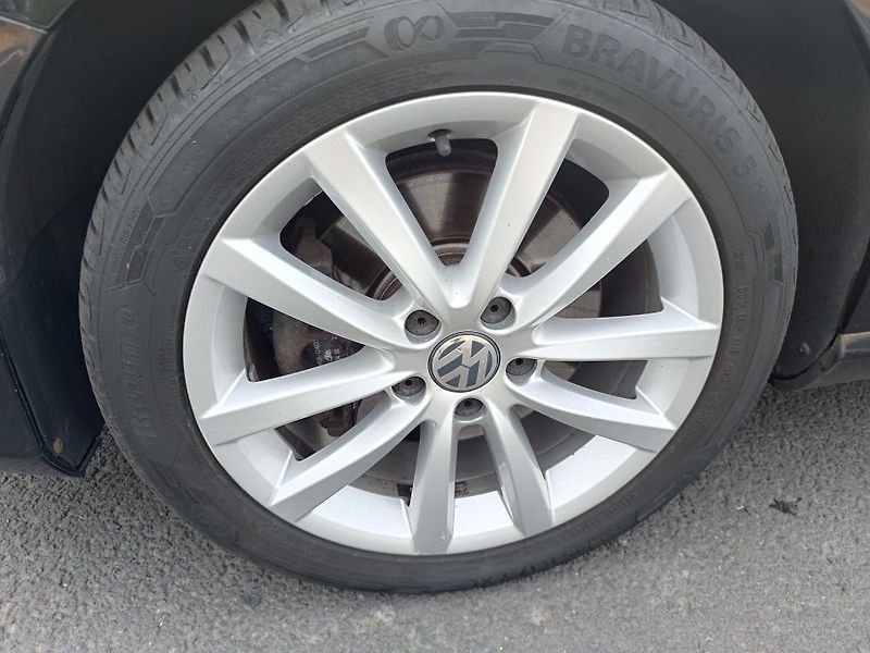 Volkswagen Passat (2013) VW Passat 2.0 TDI 4Motion DSG - fotka 22 z 32