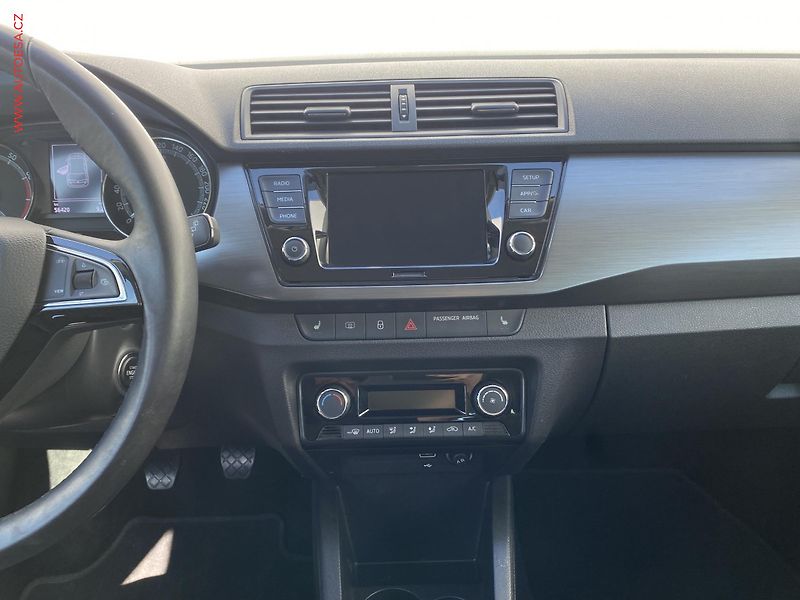 Škoda Fabia (2020) 1.0 TSi, 1.maj,ČR, Style, - fotka 12 z 18