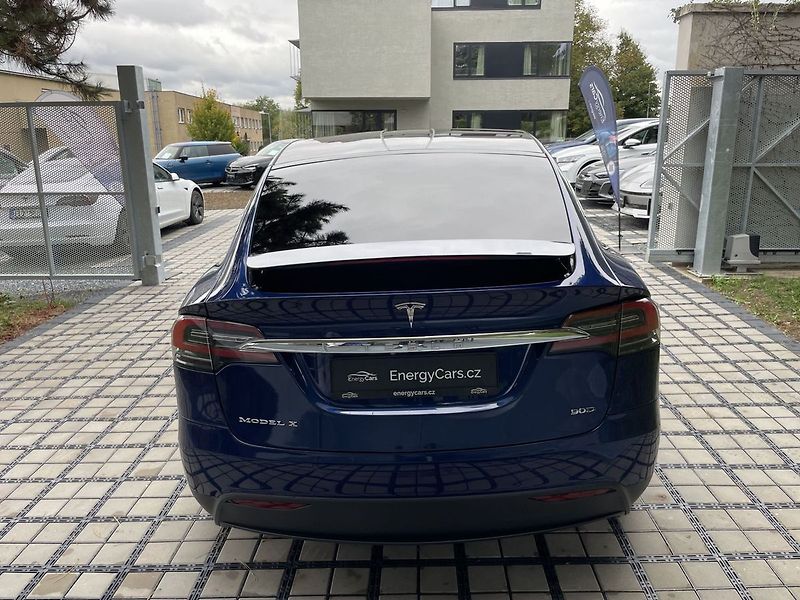 Tesla Model X 90D AWD, 7míst, tažné zařízení - fotka 40 z 43