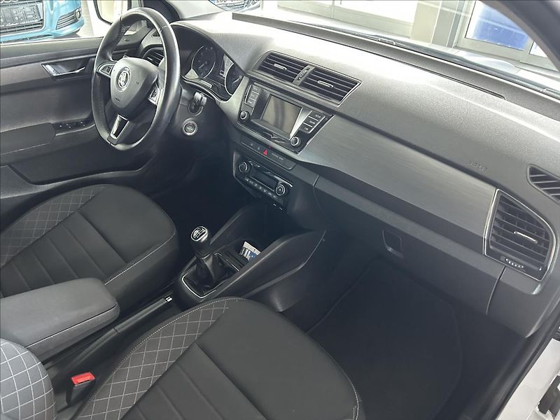 Škoda Fabia 1,0   TSI 81kW,STYLE,SERVISKA - fotka 9 z 26