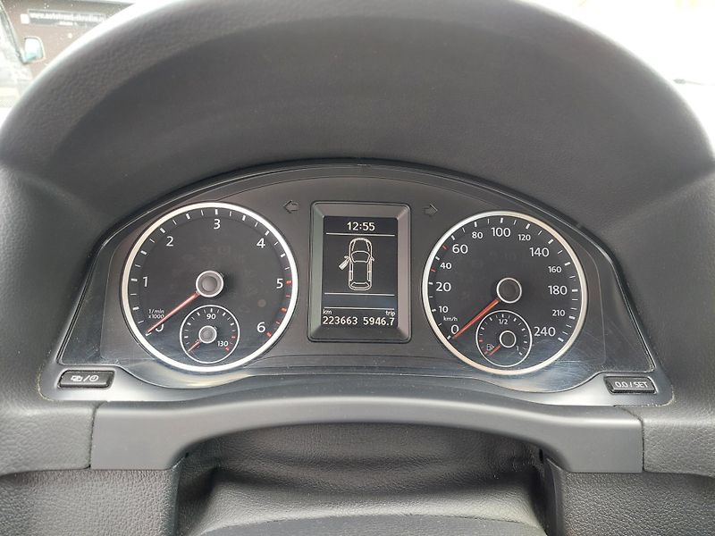 Volkswagen Tiguan (2014) Trend 2.0TDi 81kW - fotka 9 z 32