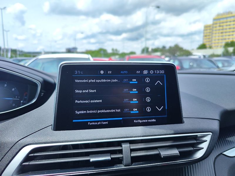 Peugeot 5008 1.6 BlueHDi/88kW Allure S&S - fotka 21 z 34