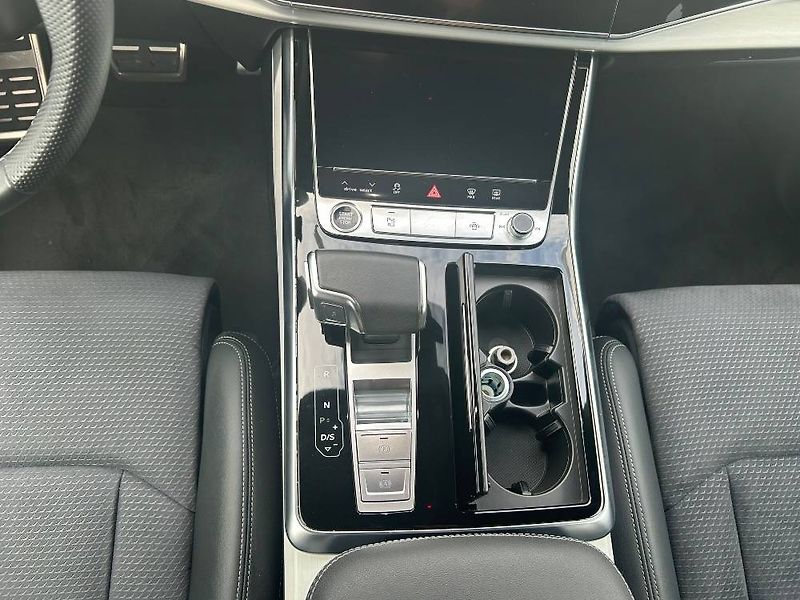 Audi Q7 50 Sline Quattro 8TT 3,0TDI - fotka 9 z 27