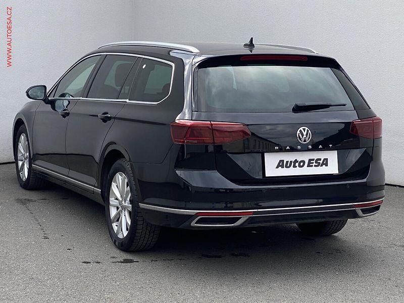 Volkswagen Passat (2020) 2.0 TDi, Elegance, DSG, LED - fotka 6 z 18