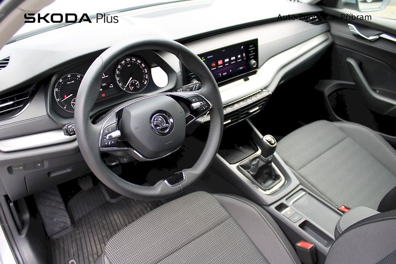 Škoda Octavia (2024) Ambition 1.5TSI / 110kW 6°MP - fotka 10 z 23