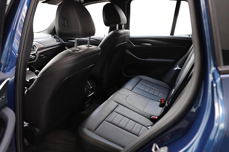 BMW X3 xDrive30d - fotka 14 z 14