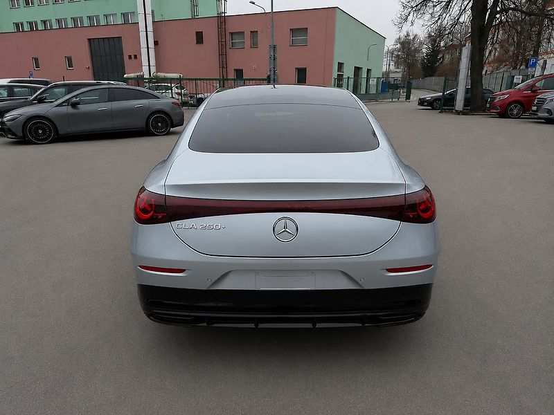 Mercedes-Benz CLA 250+ EQ demo - fotka 5 z 22