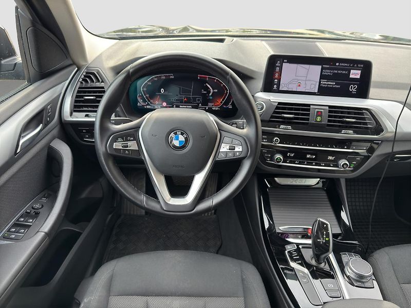 BMW X3 xDrive30d - fotka 10 z 18