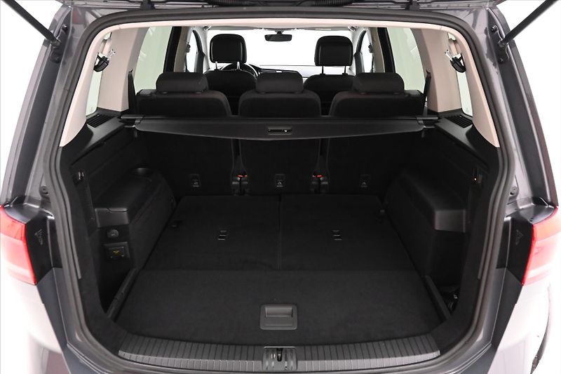 Volkswagen Touran 2,0 TDI 110KW DSG 7míst Záruka - fotka 11 z 34