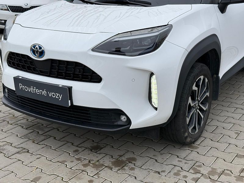 Toyota Yaris Cross 1.5 HSD e-CVT Style Tech FWD - fotka 25 z 26