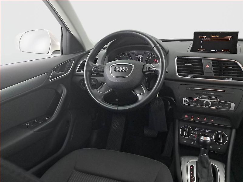 Audi Q3 (2016) 1.4 TFSI, Automat, Tempomat - fotka 7 z 20