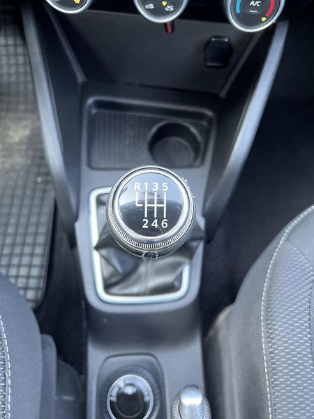 Dacia Duster 1.3TCe 4x4 PŮVOD ČR odp.DPH - fotka 16 z 34
