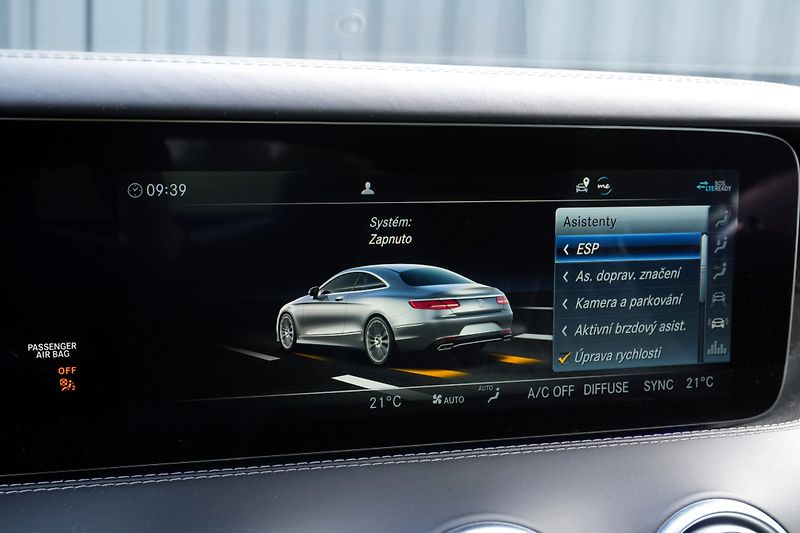 Mercedes-Benz Třídy S S560 Coupe 4Matic, ČR, Masáže - fotka 27 z 44