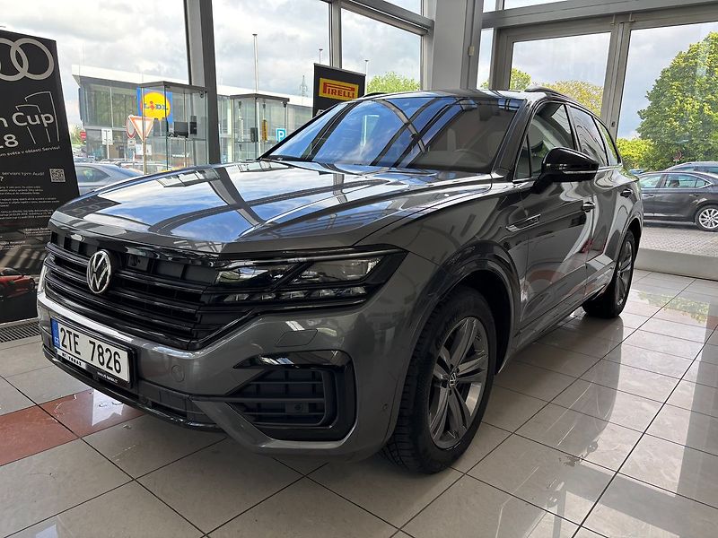 Volkswagen Touareg R-line  210kW Tažné - fotografie inzerátu