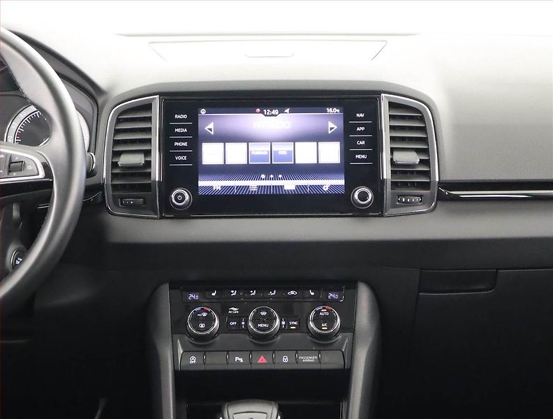Škoda Karoq (2018) Style 1.5 TSI, Automat - fotka 12 z 23