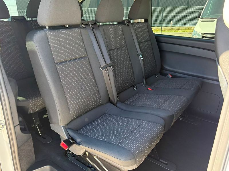 Mercedes-Benz Vito Tourer 116CDI Long 4Matic Pro - fotka 18 z 31