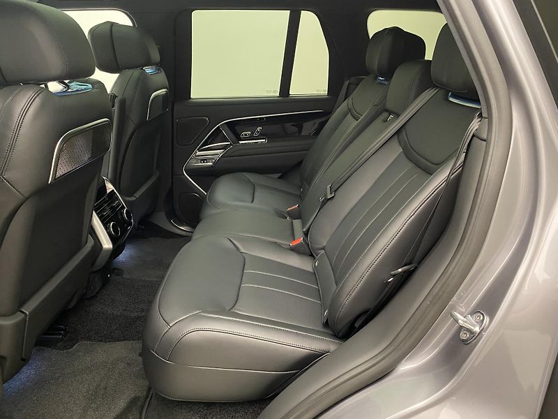 Land Rover Range Rover (2026) P530 AUTOBIOGRAPHY SWB - fotka 6 z 98